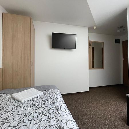 Hotelik Gold Raszyn Buitenkant foto