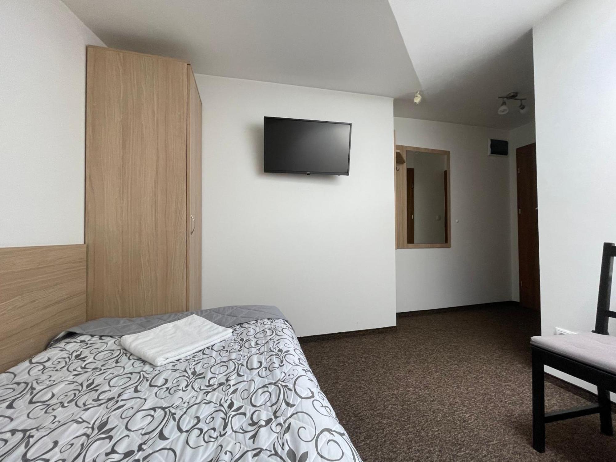 Hotelik Gold Raszyn Buitenkant foto